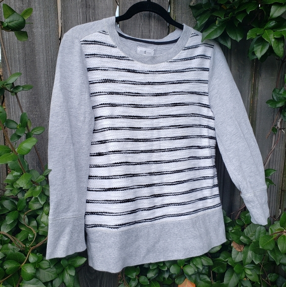 Lou & Grey crewneck sweater w/ textured stripes - Picture 9 of 9